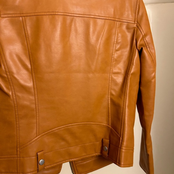 Jacket - Picture 2 of 4